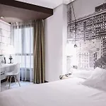 Готель Abando 4*