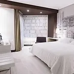 Готель Abando 4*