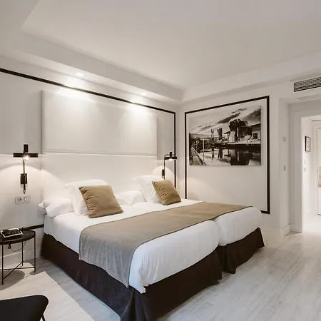 Hotel Ilunion Abando Bilbao فندق 4*