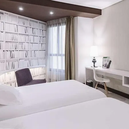 Hotel Ilunion Abando Bilbao بلباو