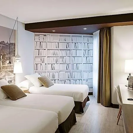 Hotel Ilunion Abando 4*
