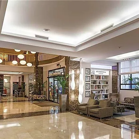 Hotel Ilunion Abando