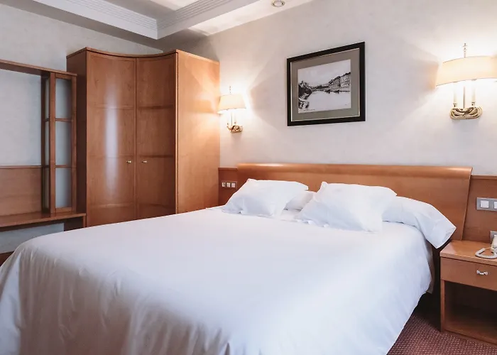 阿万多酒店 酒店 4*